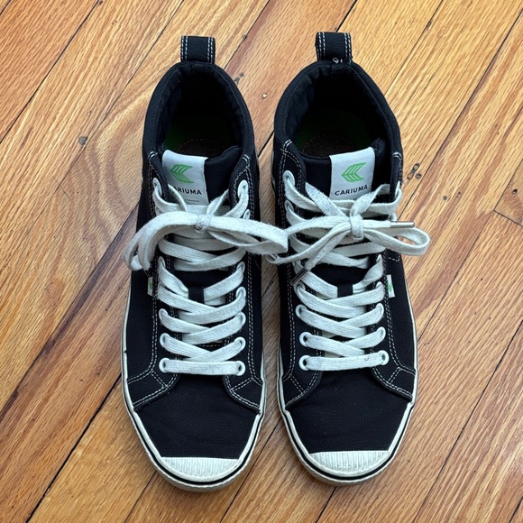 Cariuma Shoes - Cariuma Black and White Unisex High-Top Sneakers